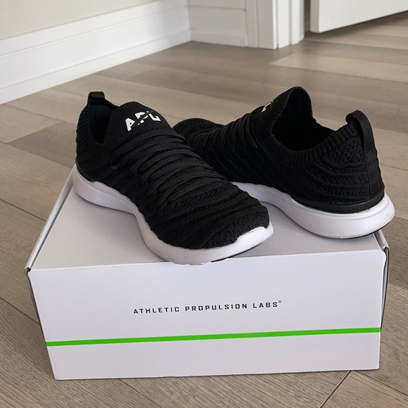 APL- Athletic Propulsion Labs Techloom Wave